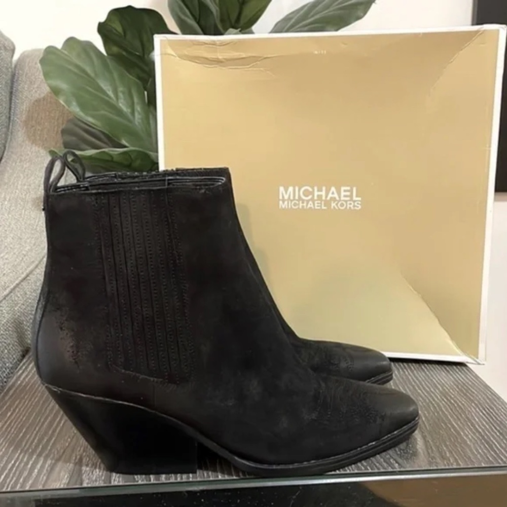 Like-New- Michael Kors Black Genuine Leather Western Cowgirl Ankle Boots (6)